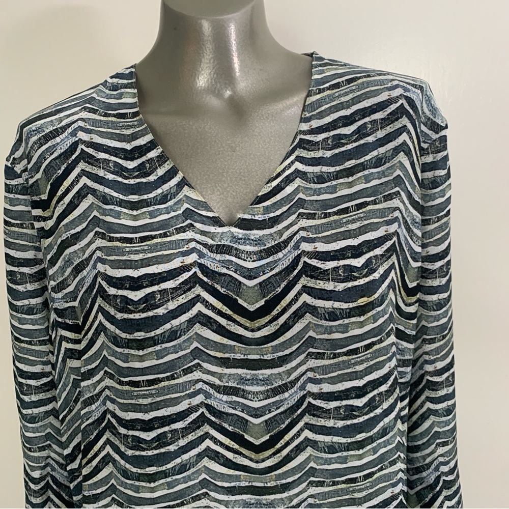 APNY silk green print tunic XL lightweight v neck 3/4 length sleeves soft